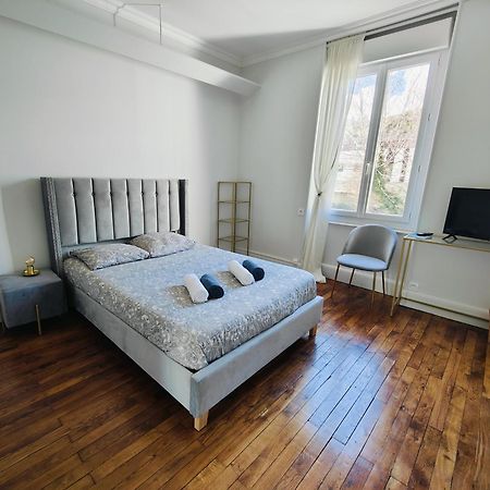 Self-Checkin Town House - Rooms To Rent In A Beautiful Modern Town House - Not A Hotel - Location De Chambres Avec Arrivee En Autonomie - Extra Fee For Sheets And Towels - Private Parking - Check Your Plateform Inbox And Follow Check-In Instructions Saint-Romain-en-Gal Bagian luar foto